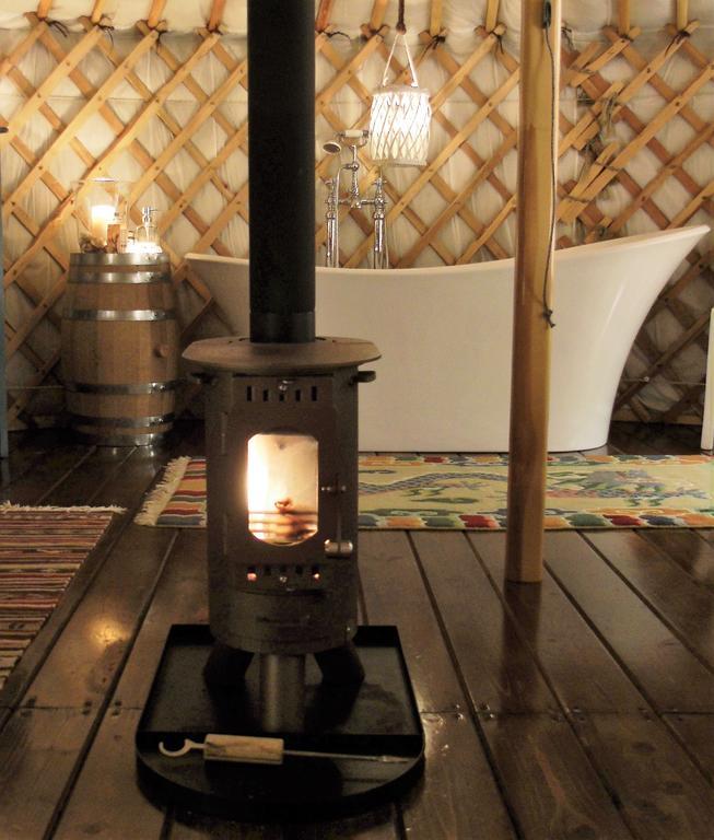 מלון Catignano Glamping Abruzzo - The Yurt מראה חיצוני תמונה