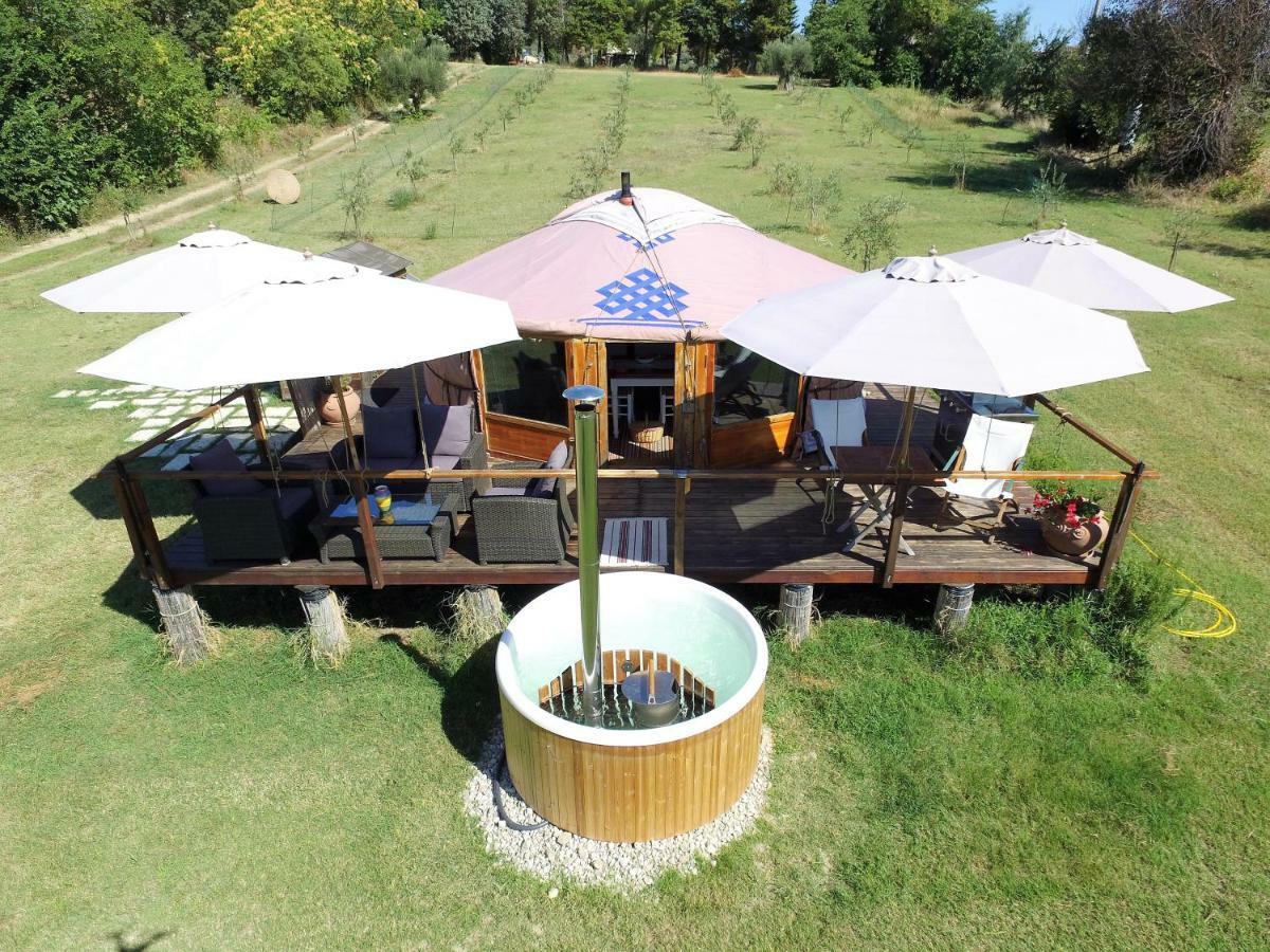 מלון Catignano Glamping Abruzzo - The Yurt מראה חיצוני תמונה